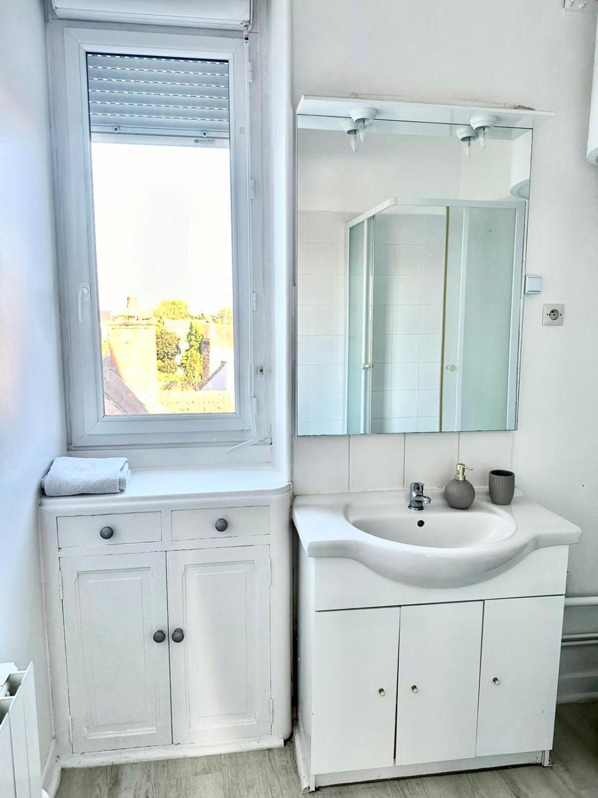Appartement Moderne Vierzon Extérieur photo
