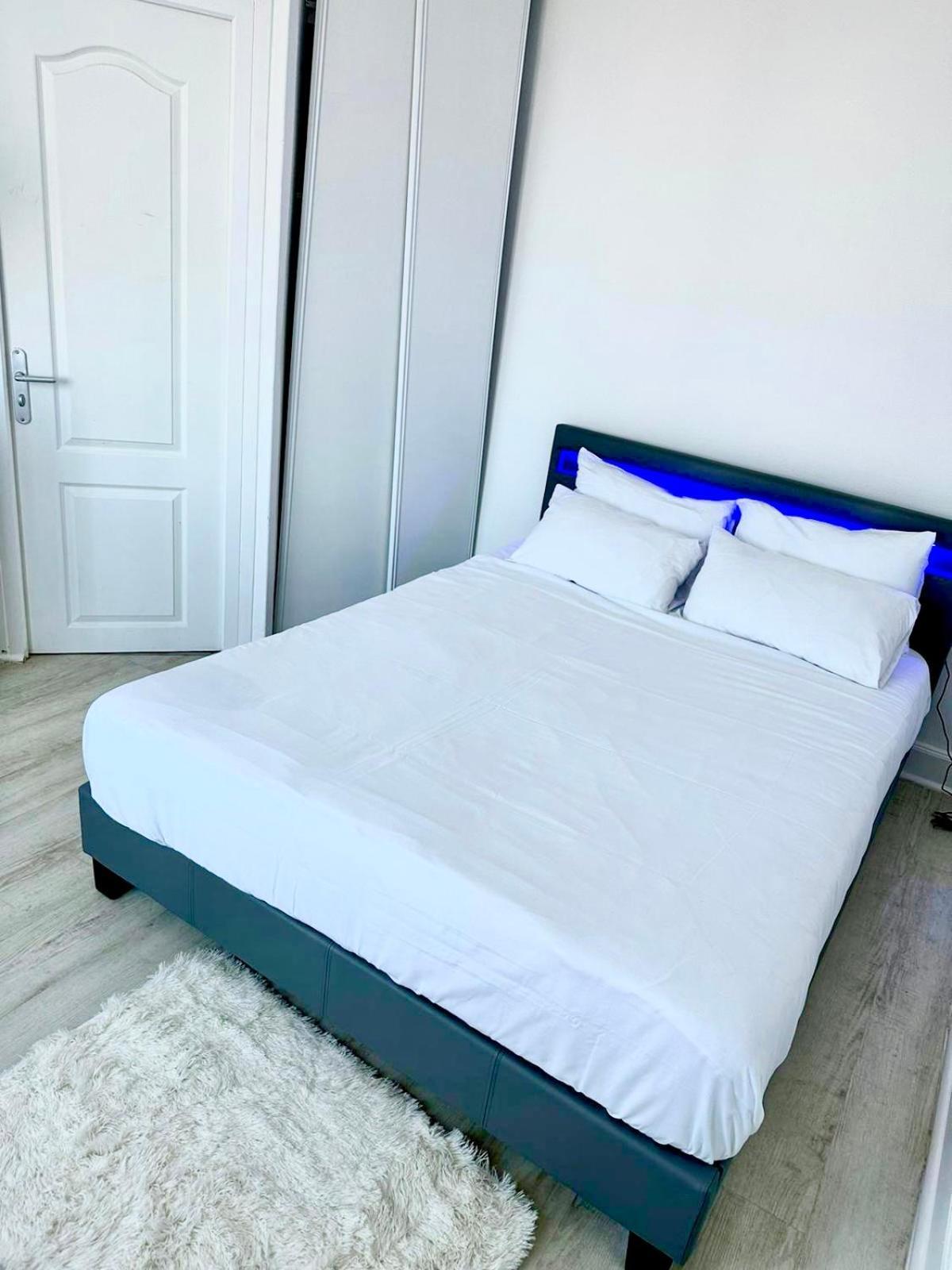 Appartement Moderne Vierzon Extérieur photo